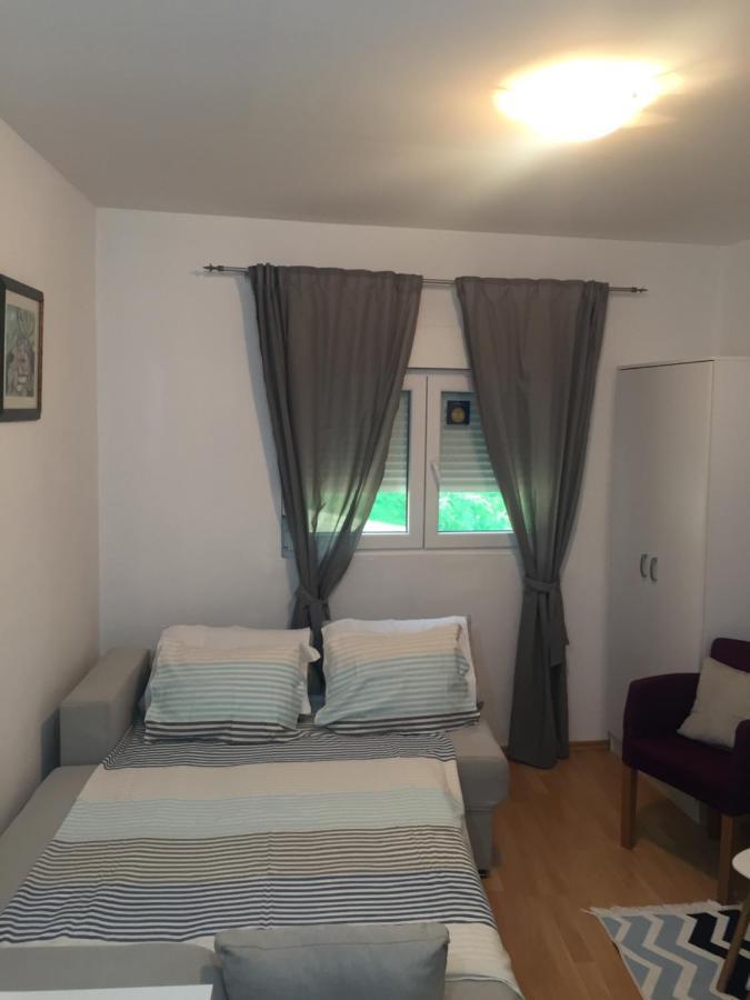 סטינג'ה Apartman Lili מראה חיצוני תמונה