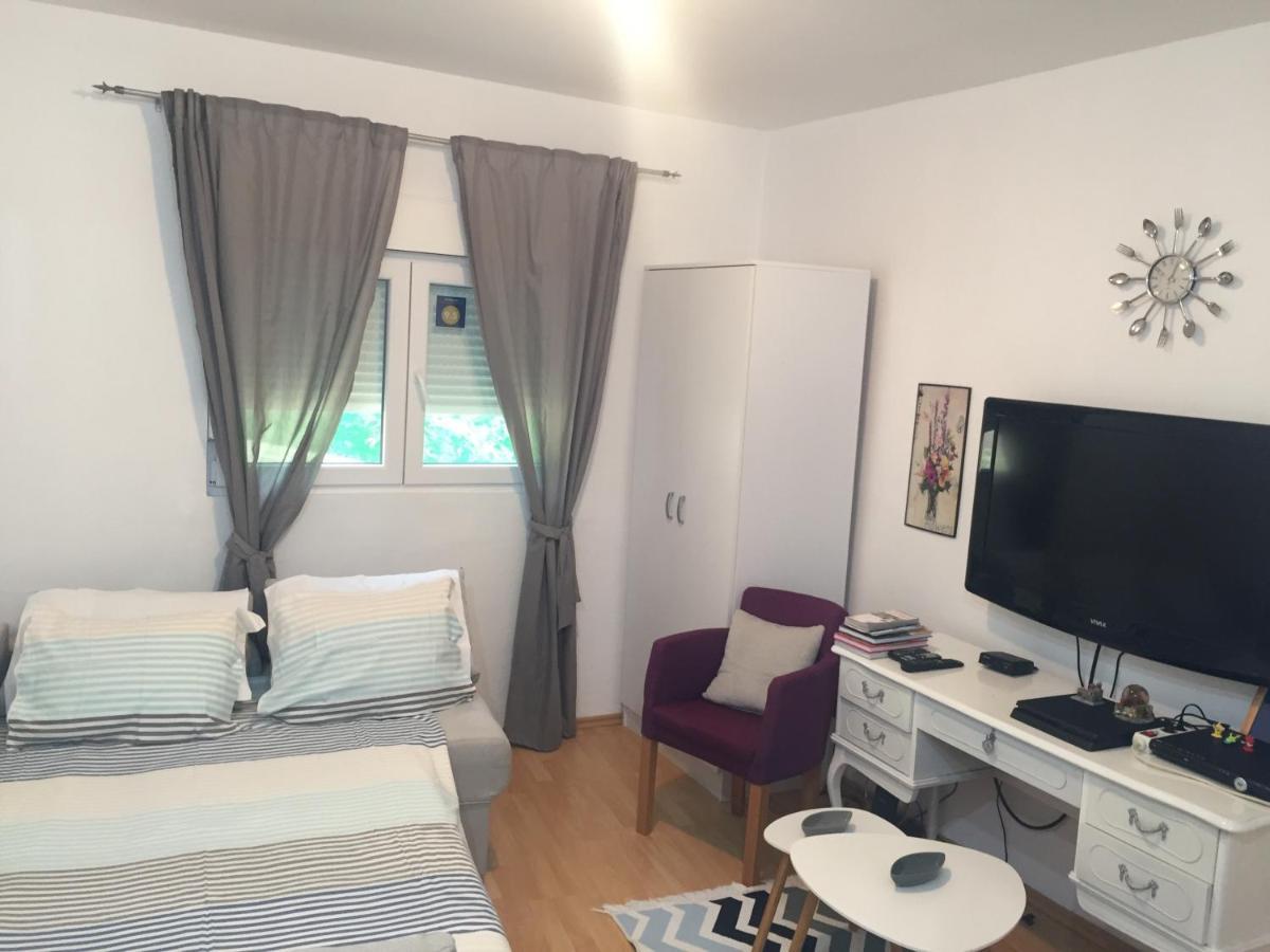 סטינג'ה Apartman Lili מראה חיצוני תמונה